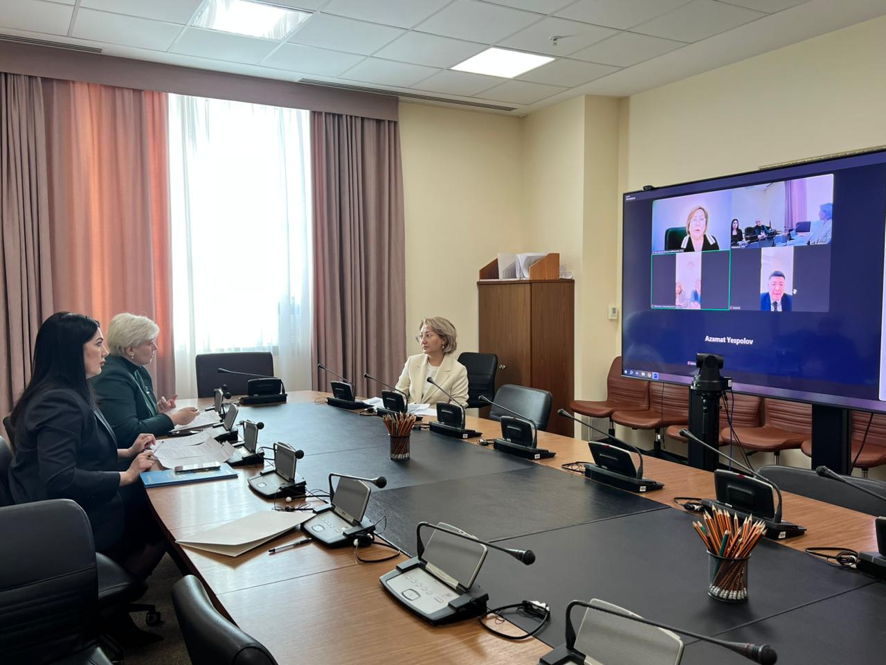 Депутаты Сандыктауского района Мустафина Г.С. и Аркенова М.А, приняли участие в совещании в формате Zoom с участием депутатов Мажилиса Парламента Республики Казахстан — Юлии Кучинской и Натальей Дементьевой, а также представителей Министерство просвещения РК и управления образования Акмолинской области.