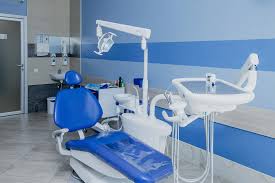 В Актау обычный визит к стоматологу закончился гнойным воспалением и операцией: пациентке вернули 262 тысячи тенге