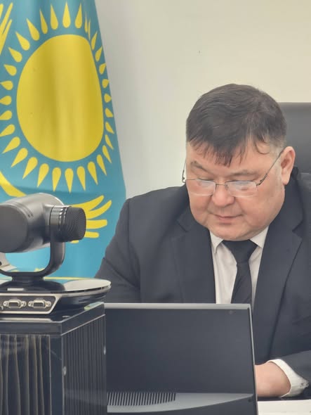 АУДАН ӘКІМІ АППАРАТ МӘЖІЛІСІНДЕ МАҢЫЗДЫ ТАПСЫРМАЛАР БЕРДІ