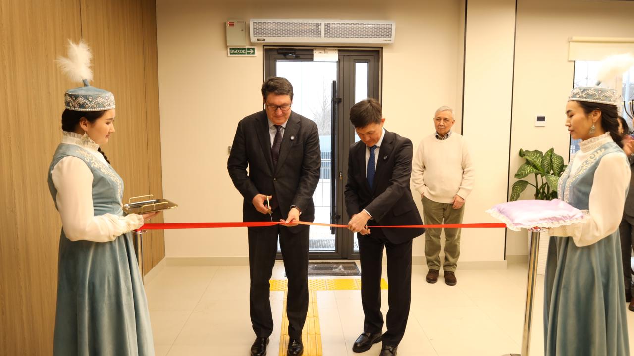 Тәуелсіздік жылдарында алғаш рет: Ядролық физика институтында ғалымдарға арналған заманауи жатақхана пайдалануға берілді