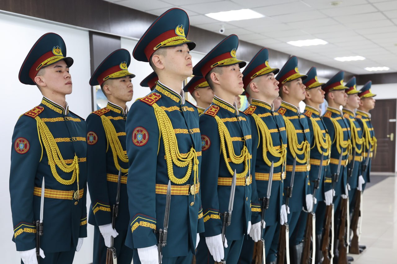 Наурызнама: ұландықтардың  киімі мен техникасындағы ұлттық нақыштар