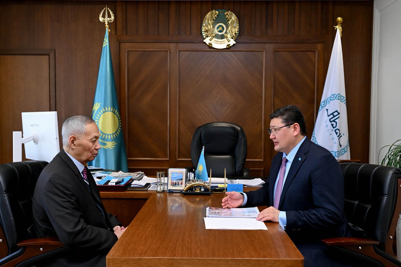 Аким области встретился с абаеведом Арапом Еспенбетовым