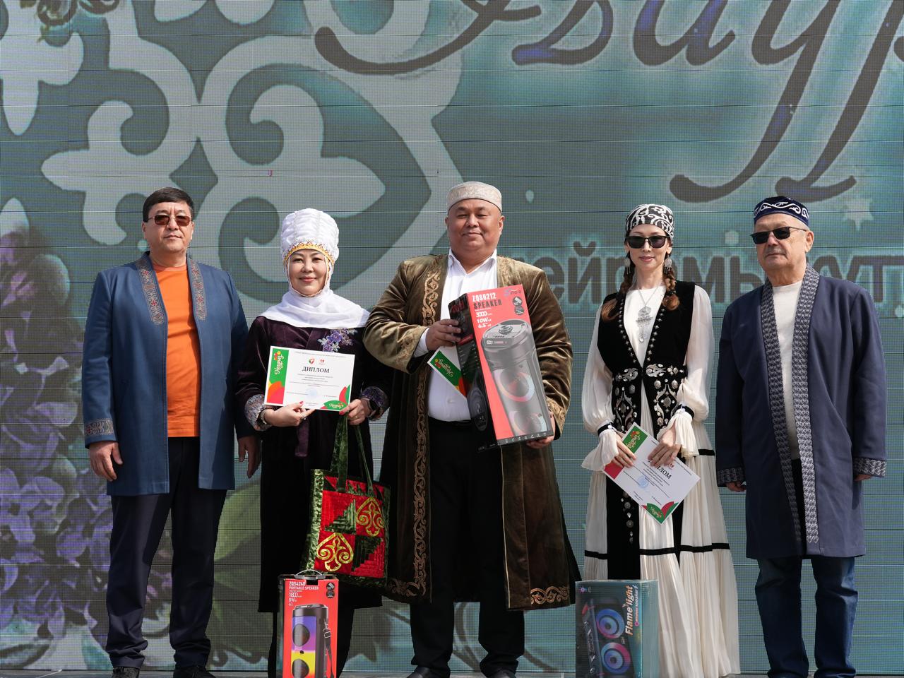 Ұлттық спорт күні кең көлемде, жоғары деңгейде аталып өтті. Іс-шараны қалалық дене шынықтыру және спорт басқармасы ұйымдастырып, жаңа атшабарда өткізді.