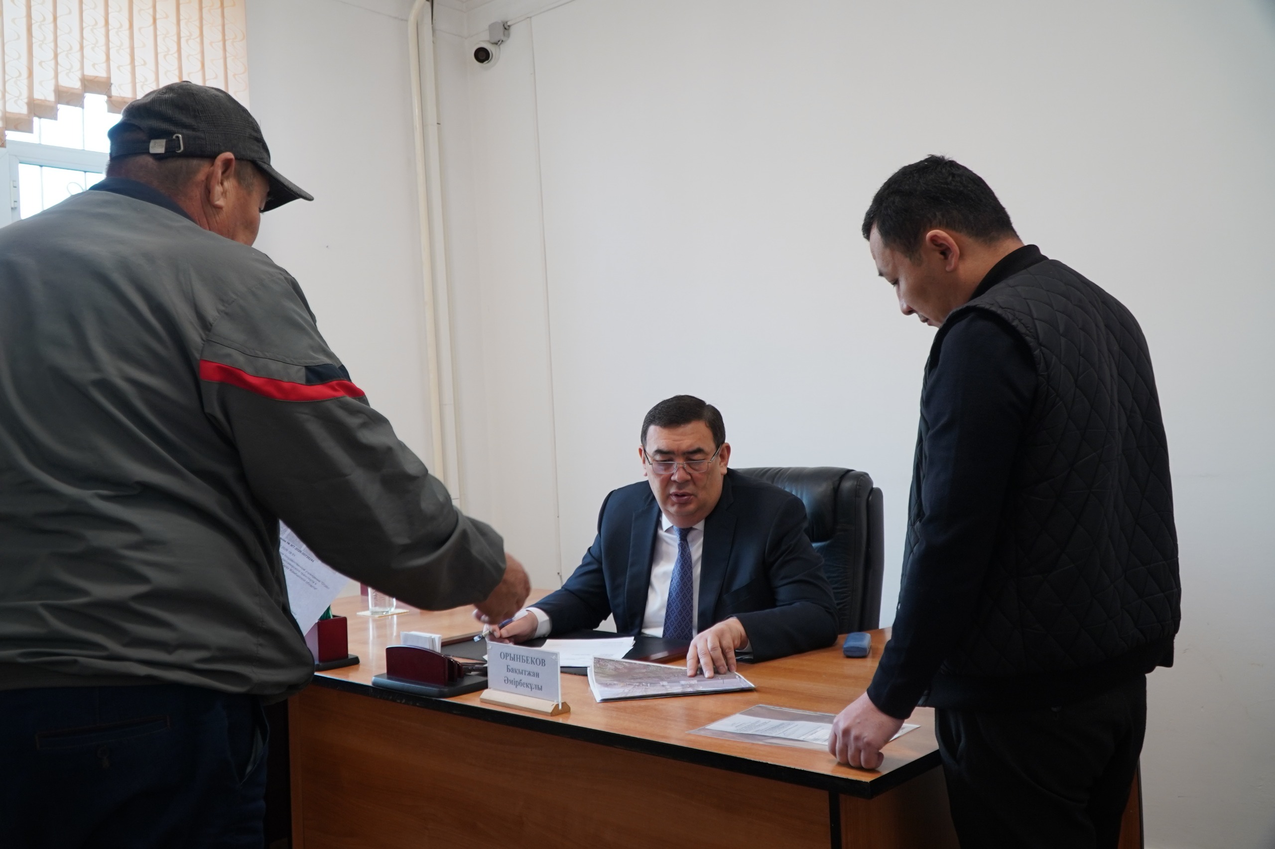 Қала әкімі азаматтардың жеке сұрақтарын тыңдады