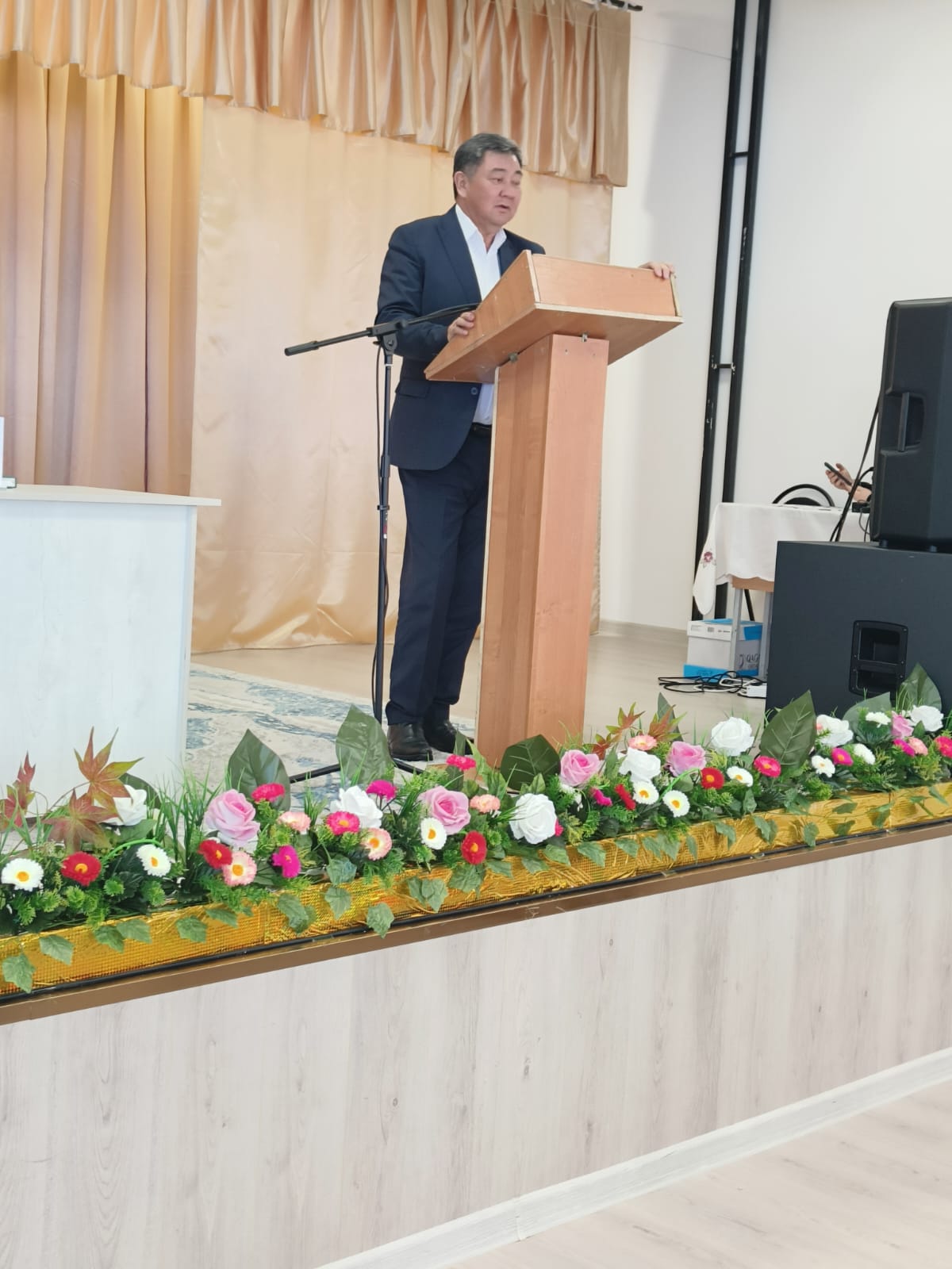 Халықпен кездесу