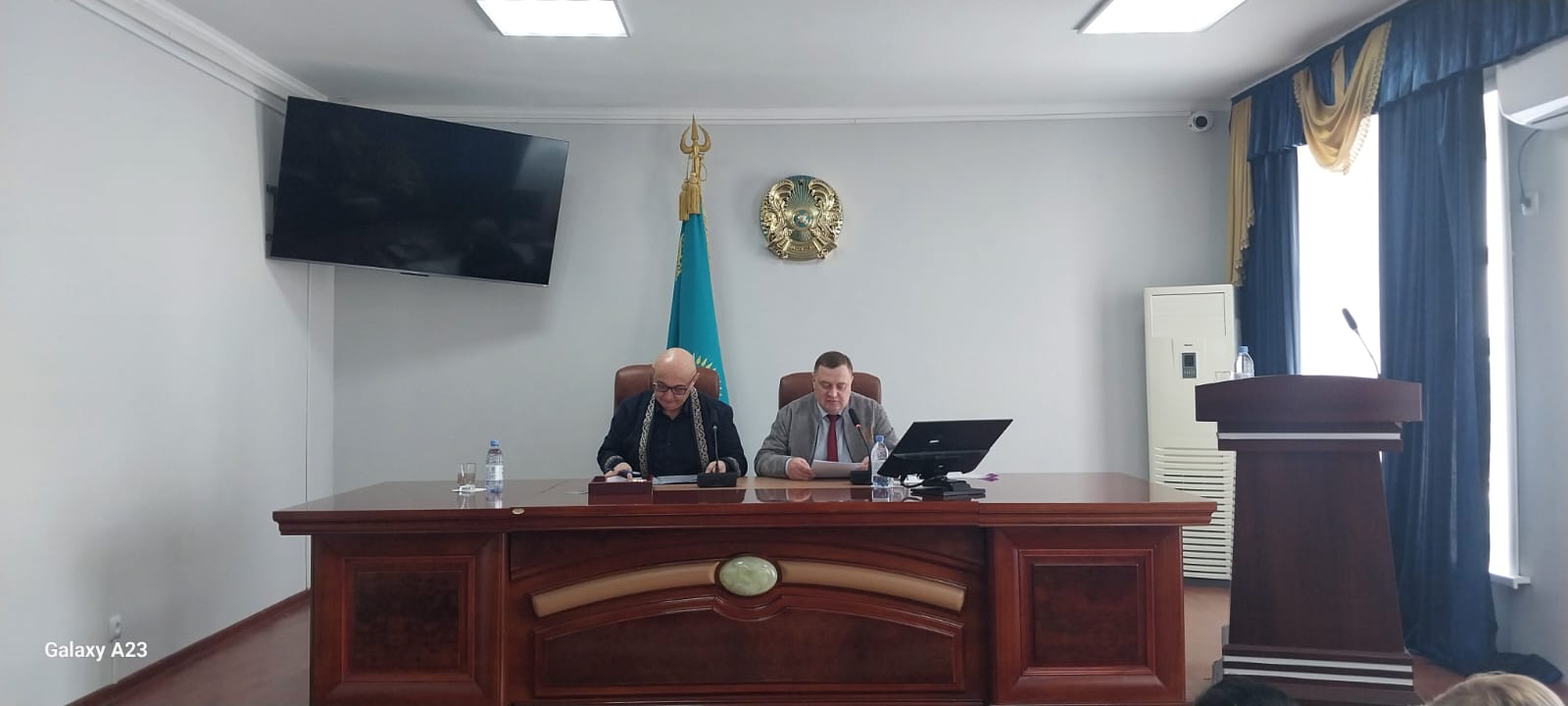 Сегізінші шақырылған Денисов аудандық мәслихатының он үшінші сессиясын өткізу туралы