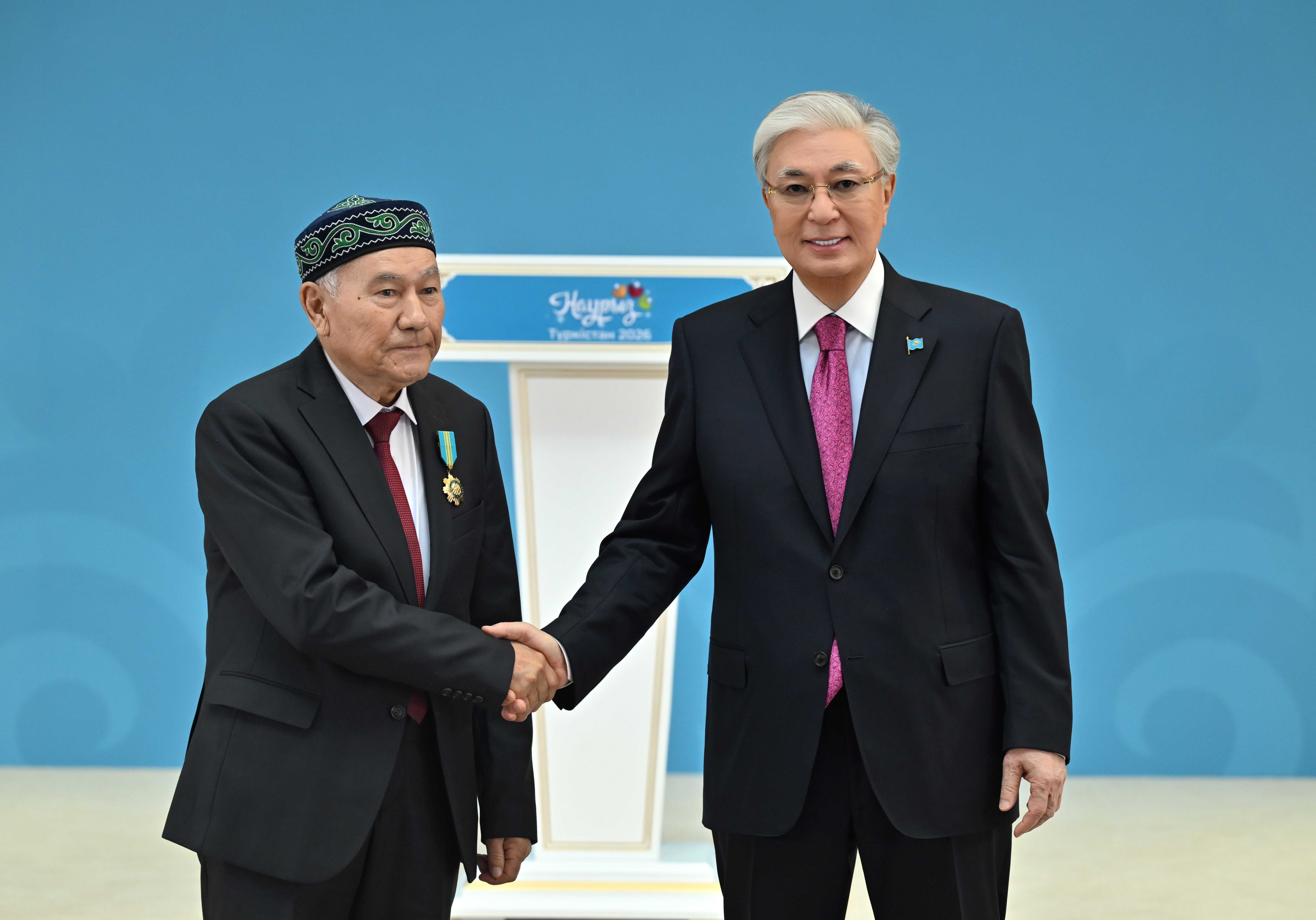 Касым-Жомарт Токаев вручил государственные награды ряду граждан, внесших значительный вклад в развитие нашей страны