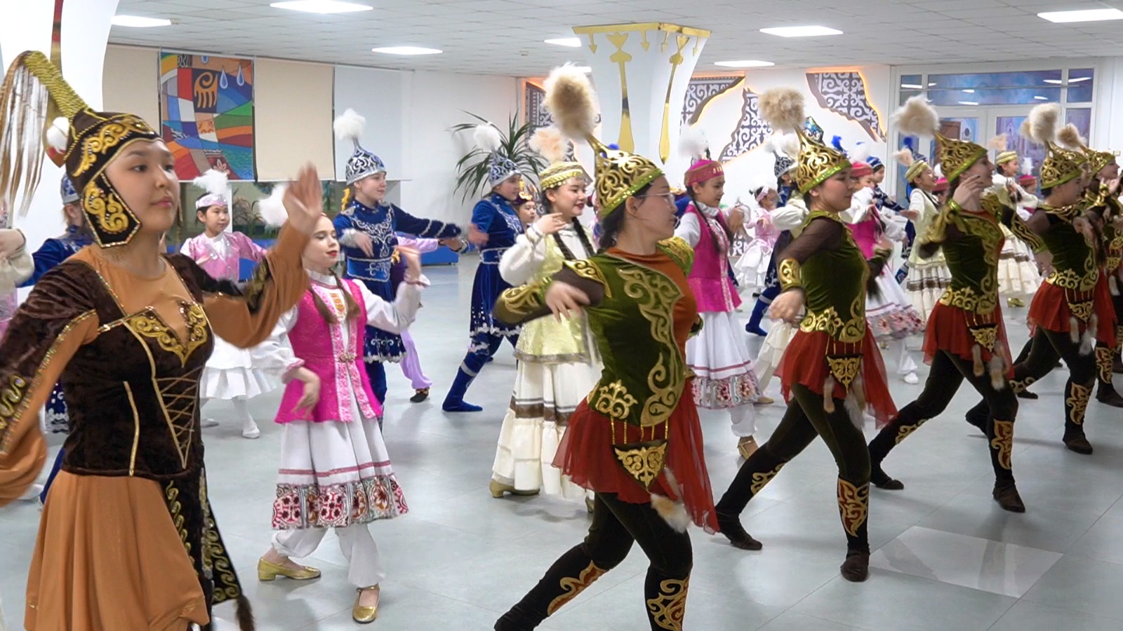 Павлодар облысының 20 мың оқушысы – «Қара жорға» биінде бірлік көрсетті