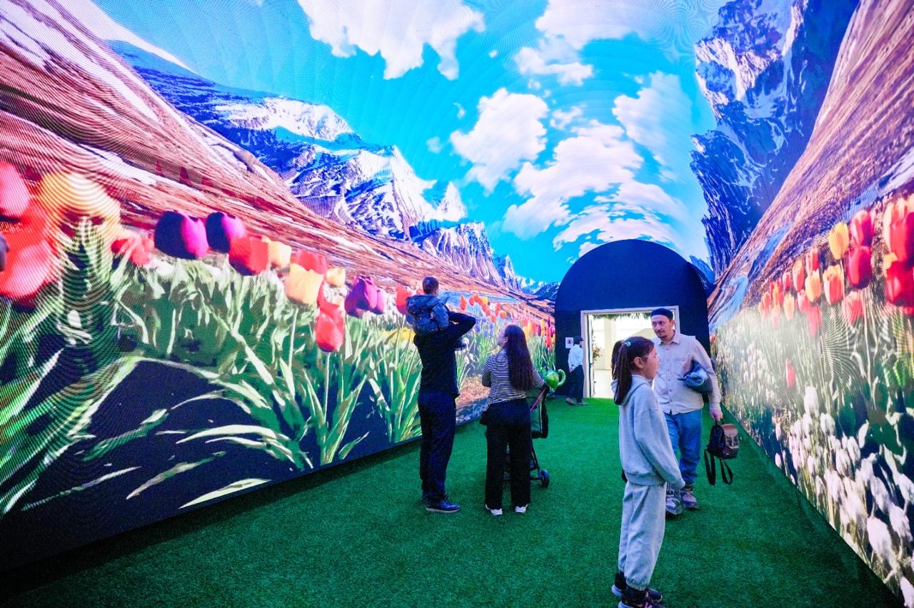 Астанада 12 метрлік LED-туннель іске қосылды