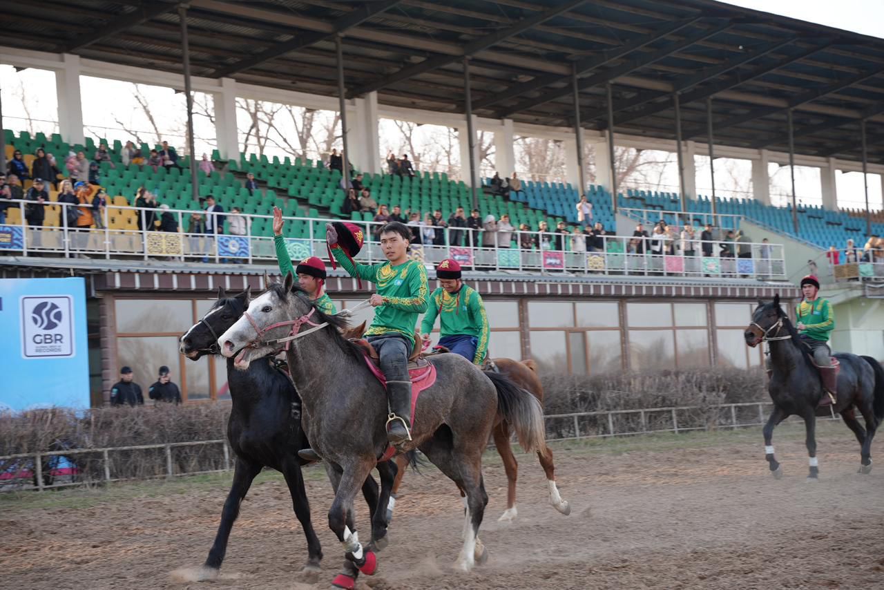 Наурыз жаңа форматта: мереке алғаш рет Алматы ипподромында өтті