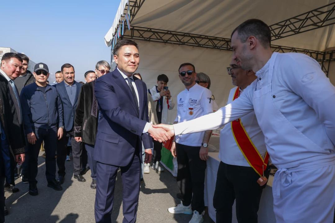 «DAMDASTOUR» ХАЛЫҚАРАЛЫҚ ФЕСТИВАЛІ НАУРЫЗДЫҢ ЖАРҚЫН ОҚИҒАСЫНА АЙНАЛДЫ