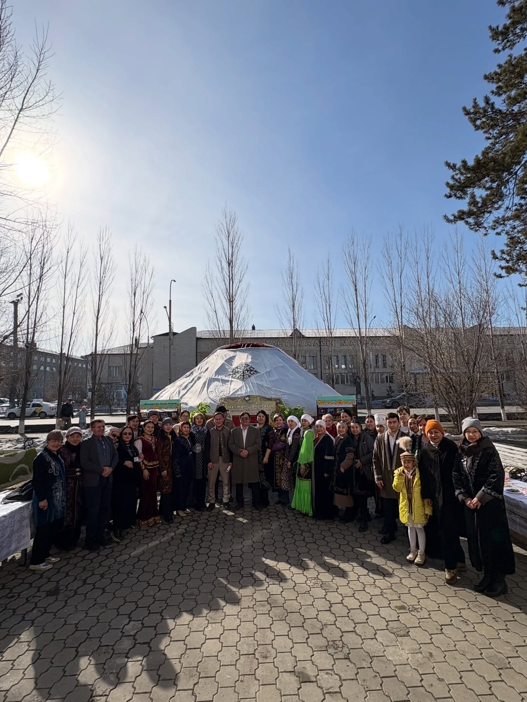 Мағжан Жұмабаев атындағы Ақмола облыстық әмбебап ғылыми кітапханасы 80 жылдық мерейтойына орай Ұлыстың ұлы күні – Наурыз мейрамына арналған «Қош келдің, Әз-Наурыз» атты мерекелік іс-шара ұйымдастырды.