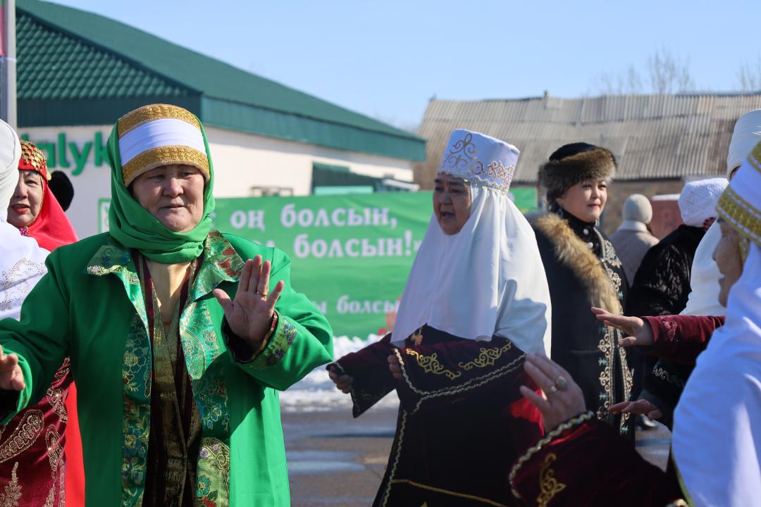 НҰРА АУДАНЫНДА НАУРЫЗ МЕЙРАМЫ КЕҢ КӨЛЕМДЕ АТАЛЫП ӨТТІ