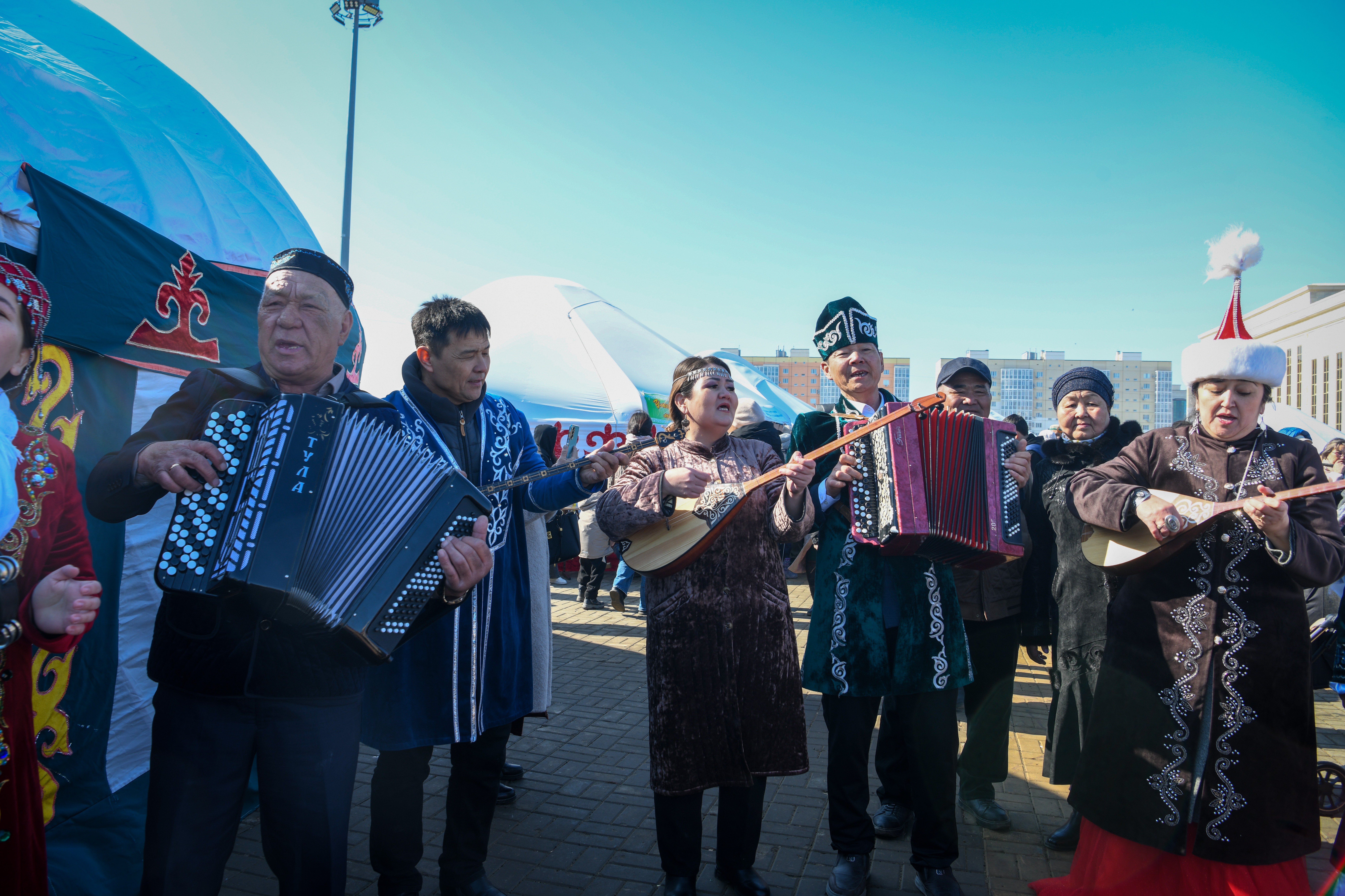 Оралда Наурыз мерекесіне 50 мыңнан астам адам жиналды