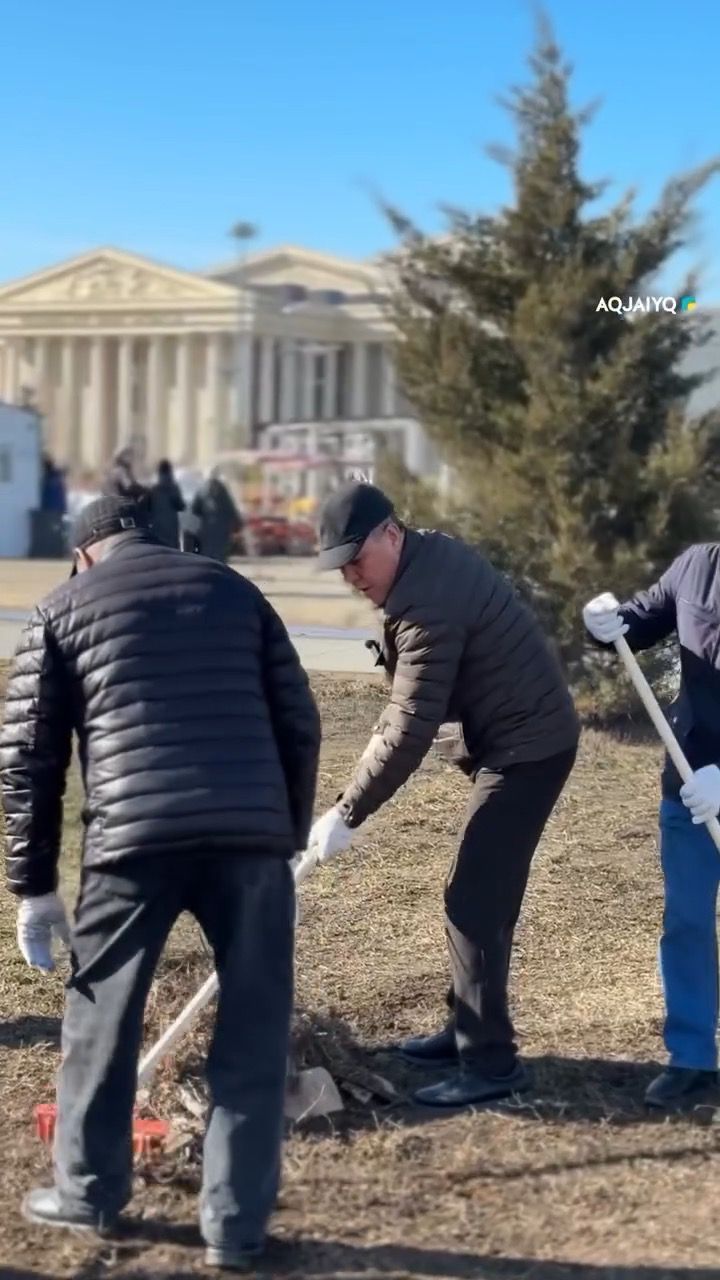 Орал қаласының тұрғындары биылғы алғашқы жалпықалалық сенбілікке шықты