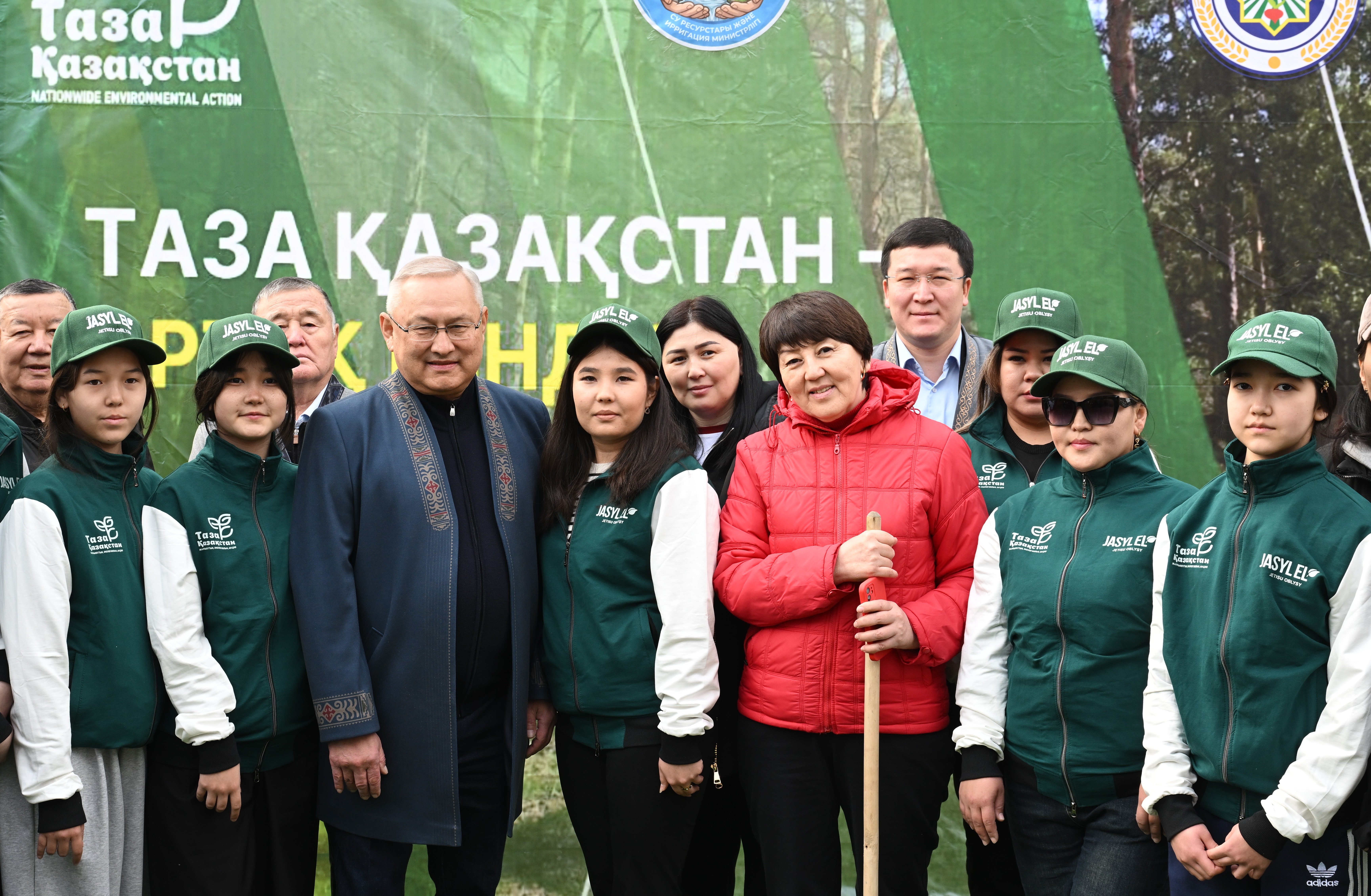 В Жетісу в рамках экоакции «Мөлдір бұлақ» за один день очистили  восемь родников