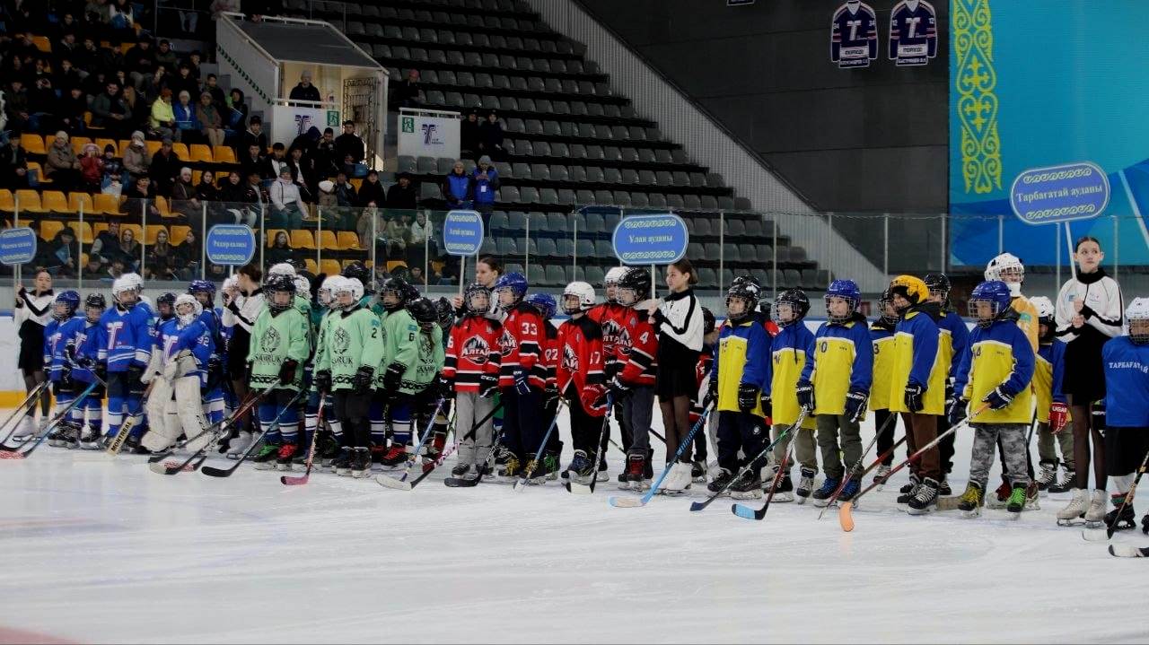 ШҚО-да балалар мен жасөспірімдер арасында хоккейден турнир басталды