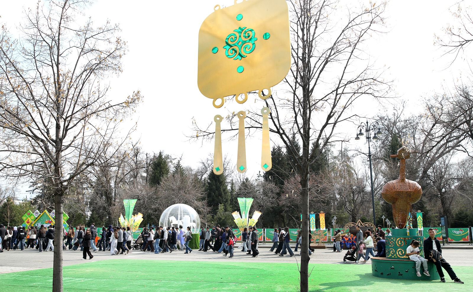 Алматыдағы Абай алаңында Наурыз мерекесіне арналған іс-шаралар жалғасып жатыр