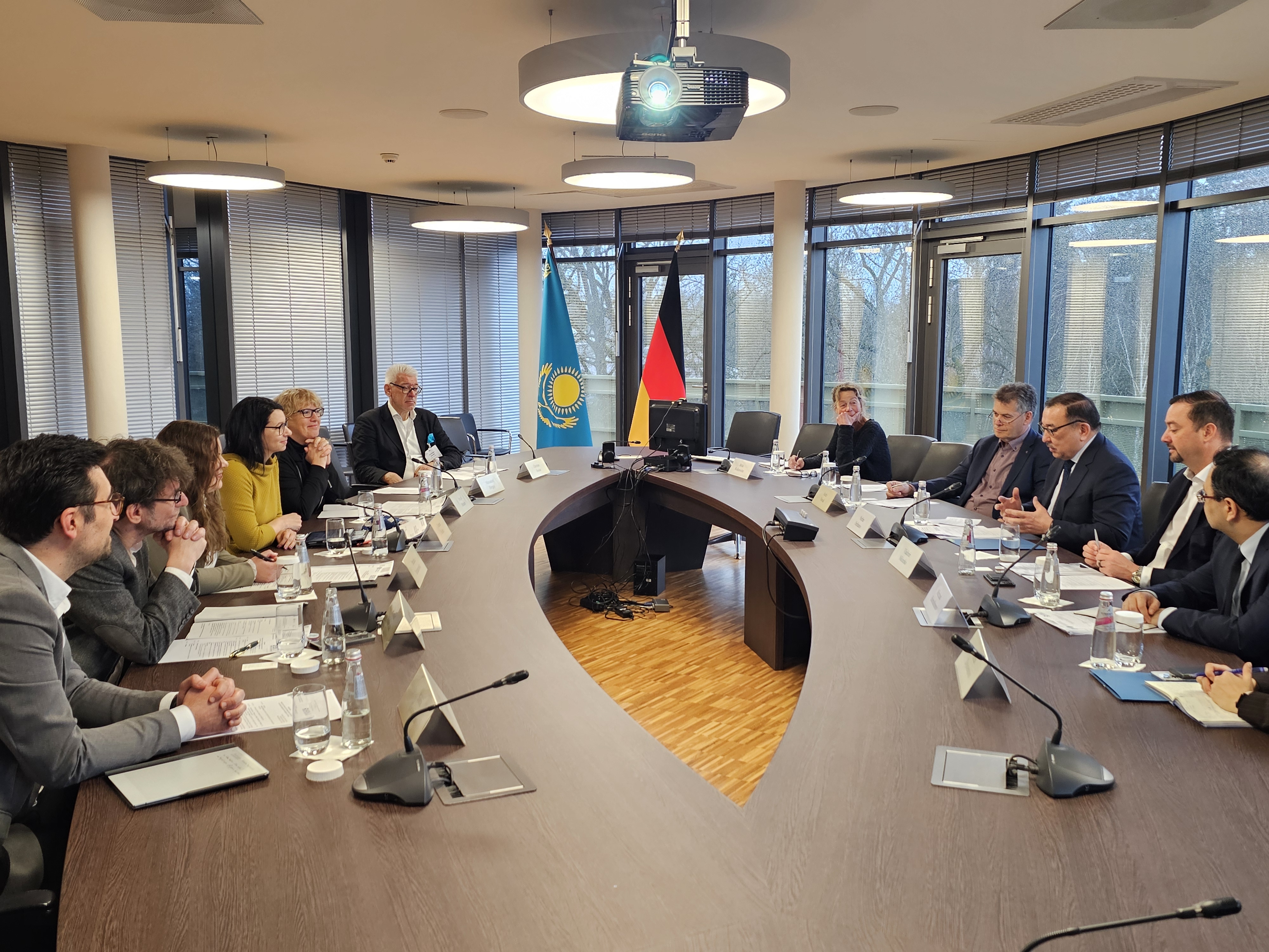 Неміс сарапшылар Қазақстанның БҰҰ құрылымы аясында Халықаралық су ұйымын құру бастамасын талқылады