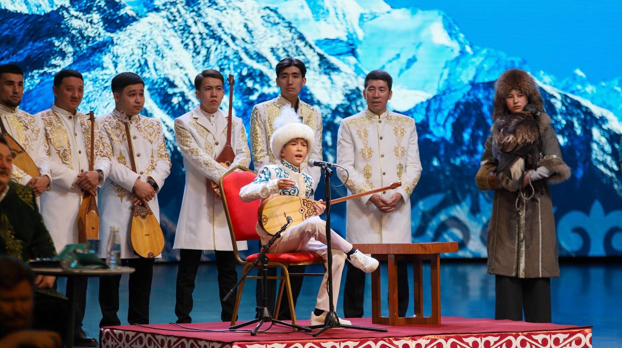 В ВКО состоялся республиканский командный айтыс «Алтайым – алтын бесігім»