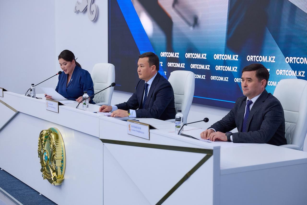 ҚР Президенті жанындағы Орталық коммуникациялар қызметінің баспасөз конференциясында ҚР Әділет Министрлігінің Мәжбүрлеп орындату комитетінің төрағасы Махсат Балабеков 2025 жылғы атқарушылық құжаттарды орындау нәтижелерін қорытындысы туралы айтты