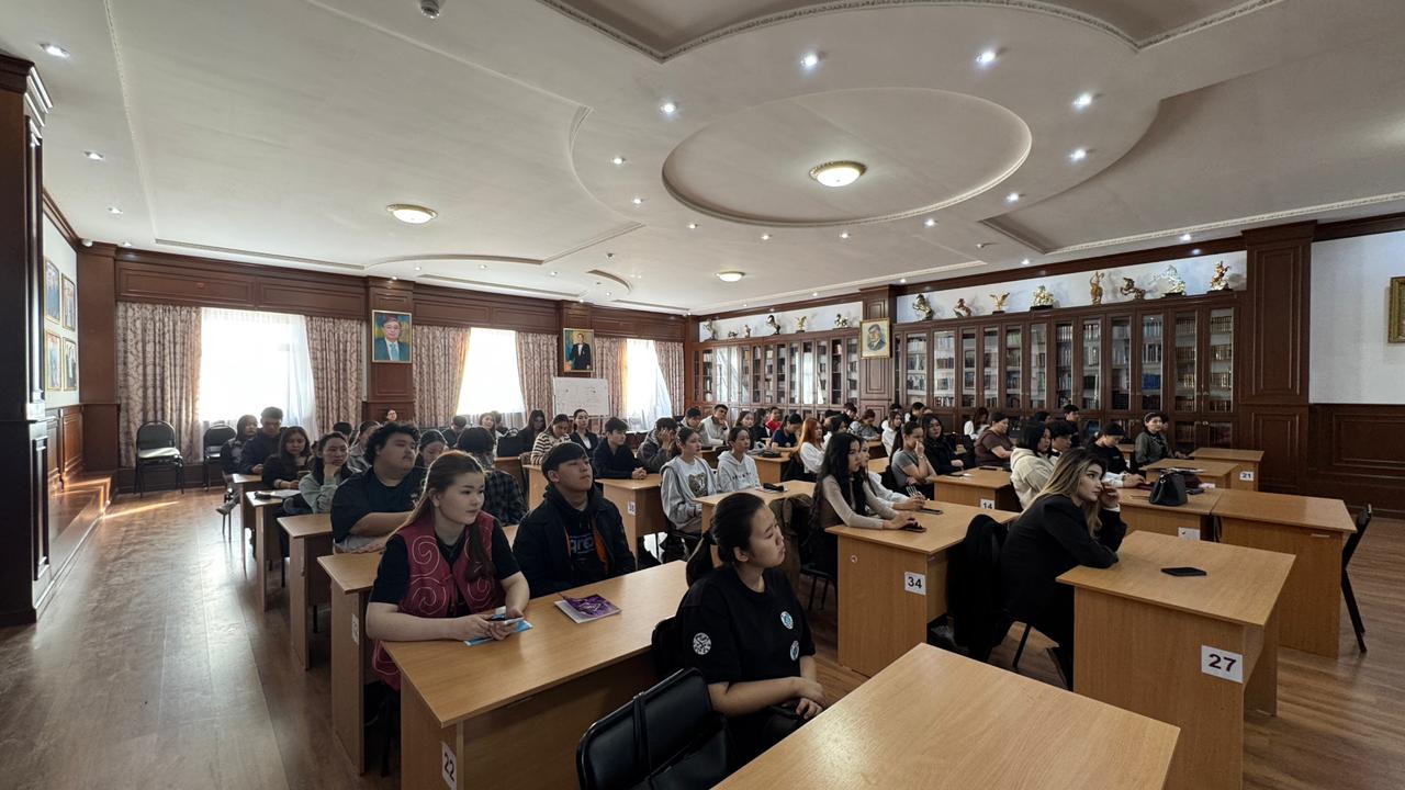 ЖАСАНДЫ ИНТЕЛЛЕКТ, ДРОППЕРЛІК ЖӘНЕ ЦИФРЛЫҚ ГИГИЕНА МӘСЕЛЕЛЕРІ ТАЛҚЫЛАНДЫ