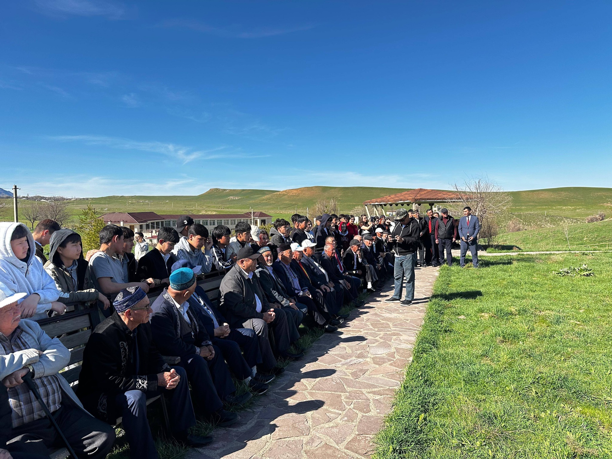 ТӨЛЕБИ АУДАНЫНДА «МӨЛДІР БҰЛАҚ» АКЦИЯСЫ АЯСЫНДА ТАБИҒИ СУ КӨЗДЕРІ ТАЗАЛАНДЫ ЖӘНЕ АБАТТАНДЫРЫЛДЫ