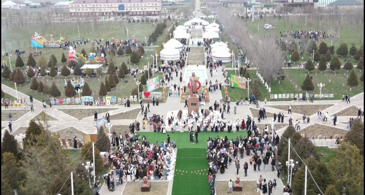 ТҮРКІСТАН: ТҮЛКІБАСТА ӘЗ-НАУРЫЗДА 50 АРДАҚТЫ АНА ҚҰРМЕТКЕ БӨЛЕНДІ