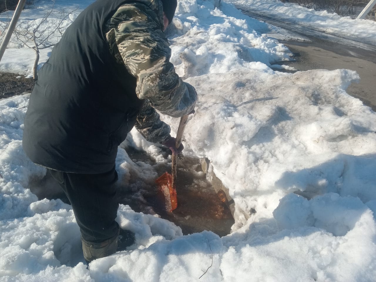 Пресноредут ауылдық округі бойынша су өткізу құбырларын тазарту жұмыстары жүргізілді