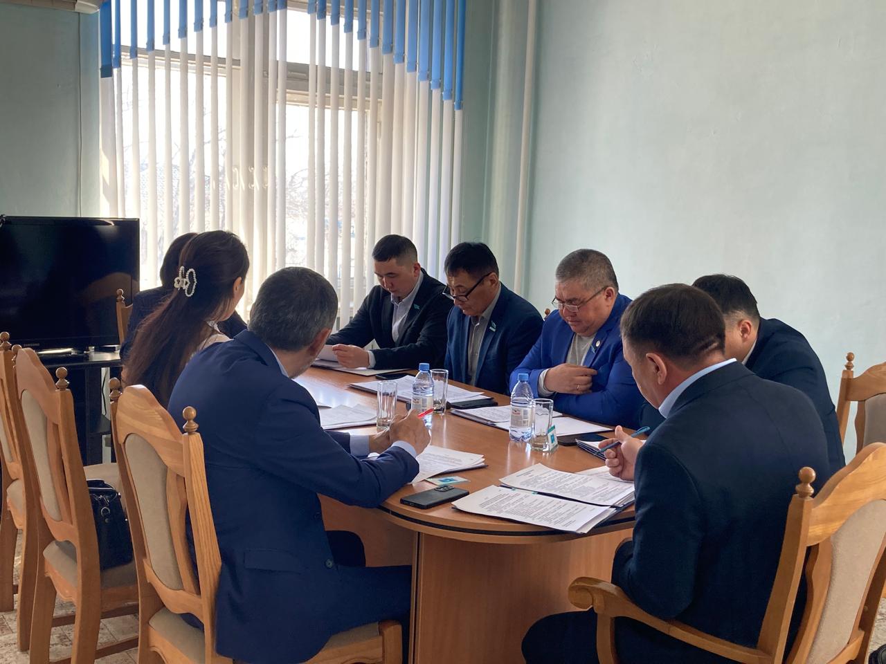 Бүгін Қорғалжын аудандық мәслихатының кезектен тыс қырық бесінші сессиясы өтті.