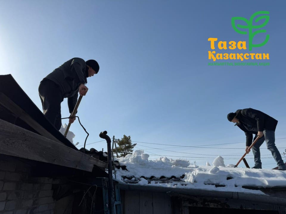 Президенттің бастамасымен жүзеге асырылып жатқан "Таза Қазақстан" республикалық экологиялық бағдарламасы аясында Жітіқара ауданының жастар ресурстық орталығы Жітіқара политехникалық колледжінің студенттерімен бірлесіп бірқатар іс-шаралар өткізді.