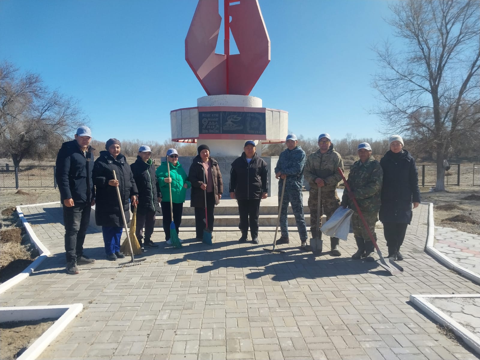 2026 жылғы 27 наурыздағы «Таза Қазақстан» экологиялық акциясы аясында Қарашыған ауылдық округінде тазалық күні өткізілді. Осыған орай мекеме қызметкерлері, ауыл тұрғындары қатысып, өдеріне тиесілі аумақтарын тазалап ретке келтірді. Қарашыған ауылдық округі бойынша көшелер мен қоғамдық маңызы бар жерлерді қоқыстан тазартылып, шығару жұмыстары жүргізілді, 20 түп ағаш отырғызылды.