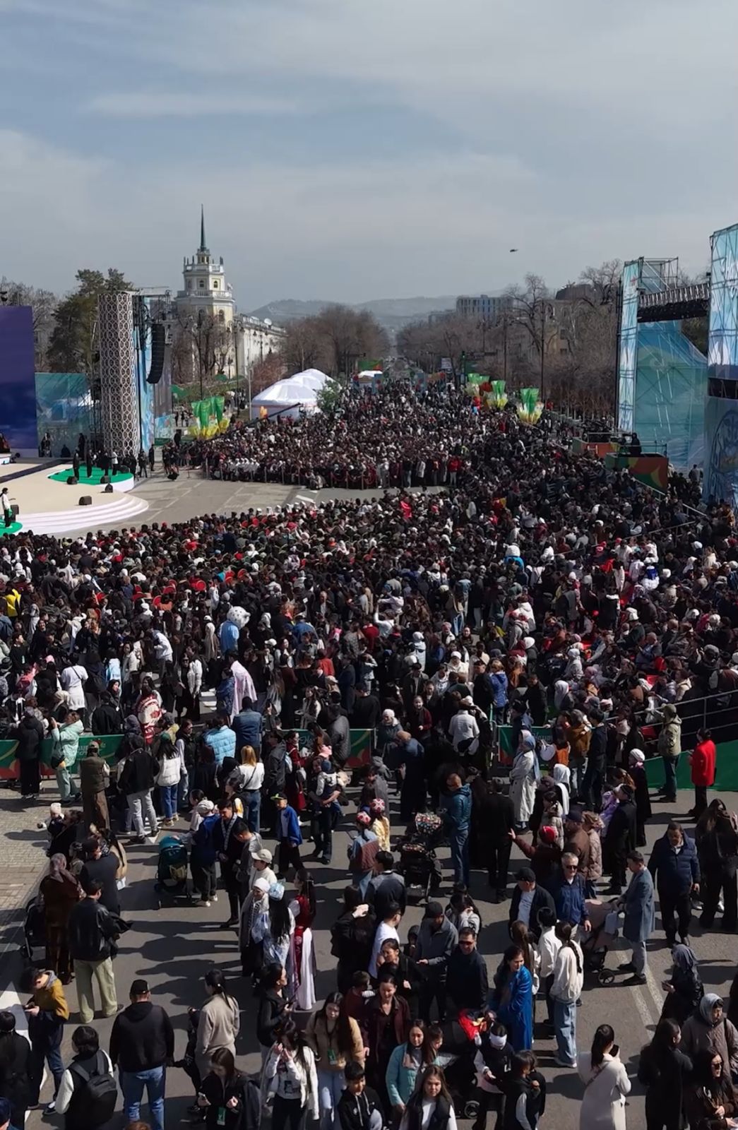 Алматы Наурызды рекордтармен, цифрлық киіз үйлермен және жаңа форматтағы қалалық кеңістіктермен атап өтті