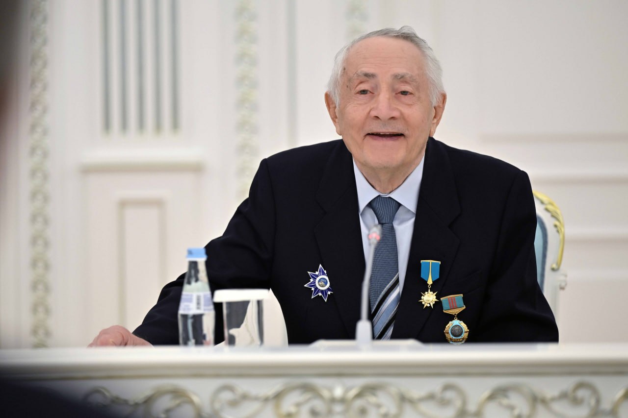 Ерванд Ильинский атқарған қызметіне жоғары баға беріп, отандық альпинизмге айрықша көңіл бөлгені үшін Қасым-Жомарт Тоқаевқа алғыс айтты