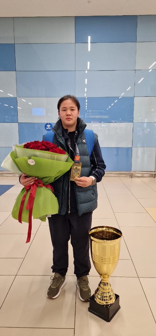 Жетісу облысы Сарқан ауданы Қарашыған ауылдық округі Мұқан Төлебаев ауылының тумасы Gaimukhan_altyngul Аймұхан Алтынгүлді Черногория мемлекетінің Будва қаласында өткен «Адриатика інжу-маржан» Әлем кубогының халықаралық турнирінде алтын медаль жеңіп алуымен шын жүректен құттықтаймыз! Бұл - тек бір спортшының ғана емес, бүкіл қазақ елінің мерейін өсірген үлкен жеңіс.