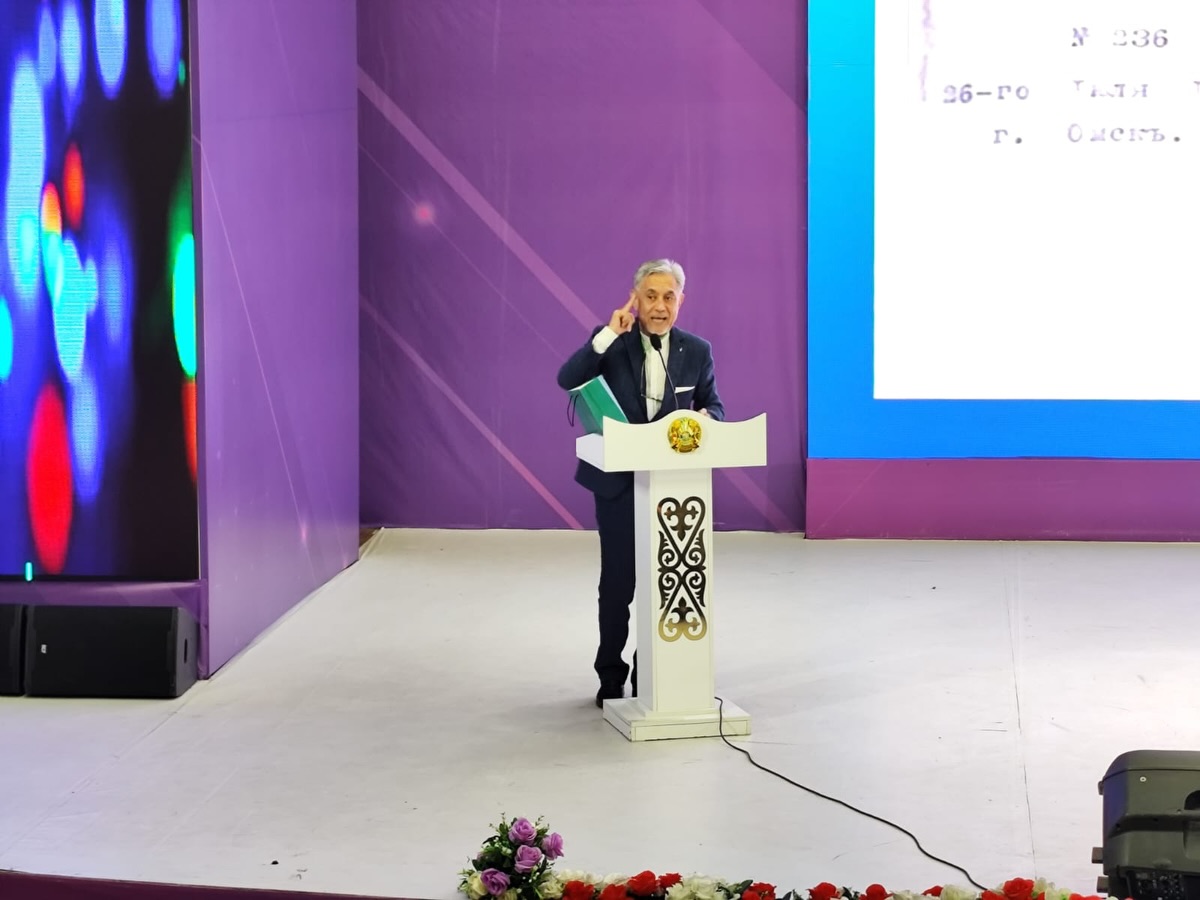 ӘЛИХАН БӨКЕЙХАН – ҰЛТТЫҚ ТӘУЕЛСІЗДІК ЖОЛЫНДАҒЫ КҮРЕСТІҢ КӨШ БАСЫНДА ТҰРҒАН ТАРИХИ ТҰЛҒА