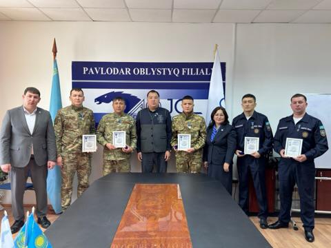 Адамдарға қызмет ету: құтқарушылар марапаттарға ие болды