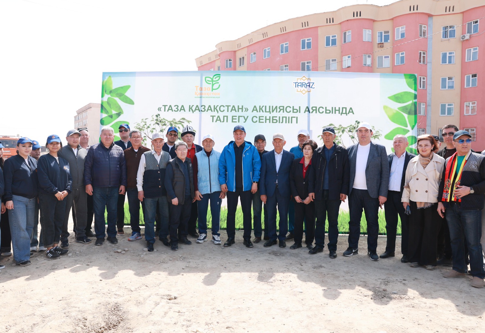 Таза Қазақстан: Жамбыл облысында 9 мыңнан астам ағаш көшеті егілді