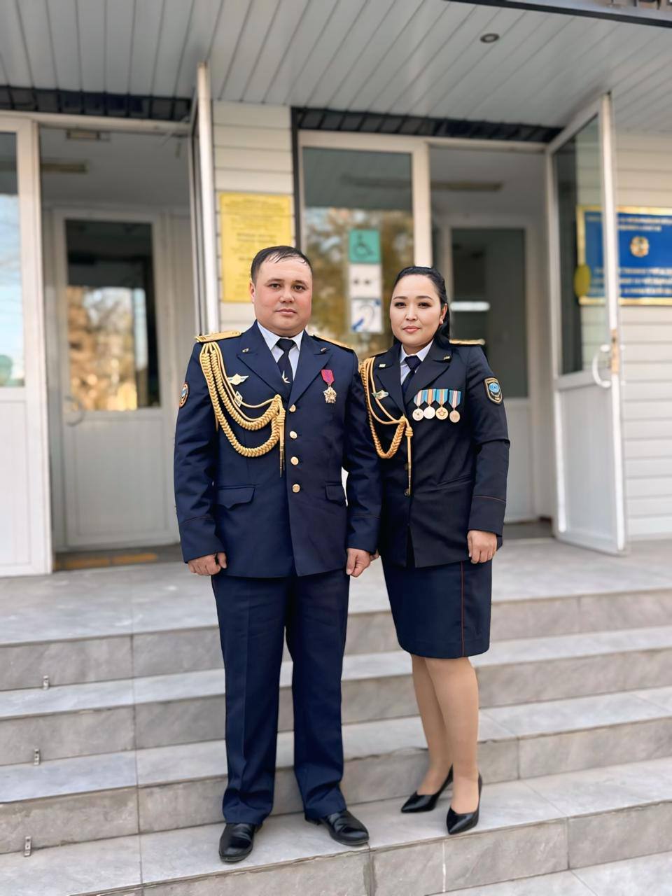 Абыройлы қызмет: мінездің мықтылығы мен сенімді тірек