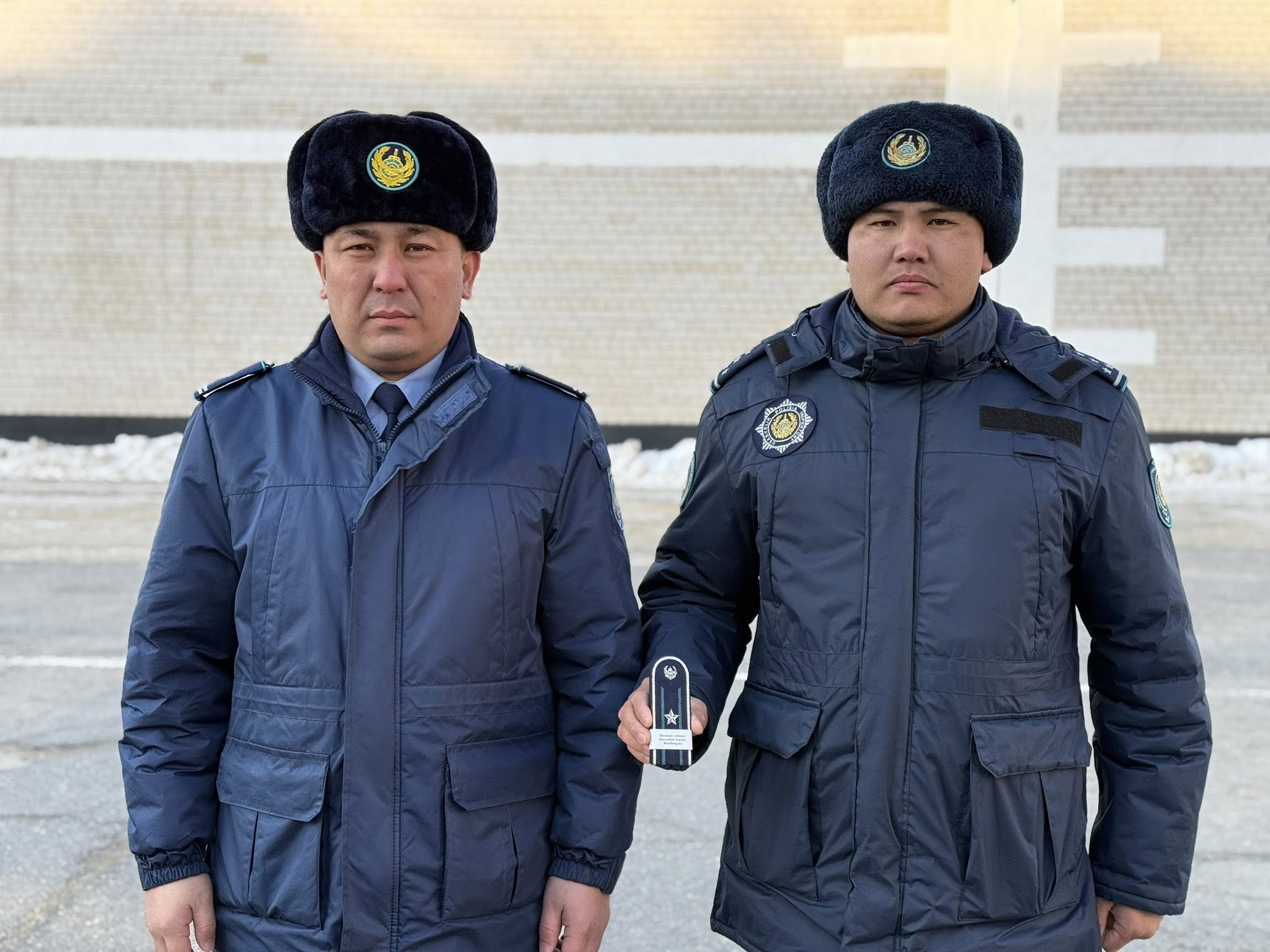 Басқарма басшылығы полицейлерге кезекті арнаулы атақтарын табыстады