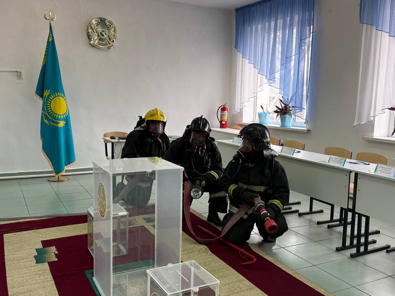 Жуалы ауданында сайлау учаскесінде жоспардан тыс өрт-тактикалық сабақ өтті