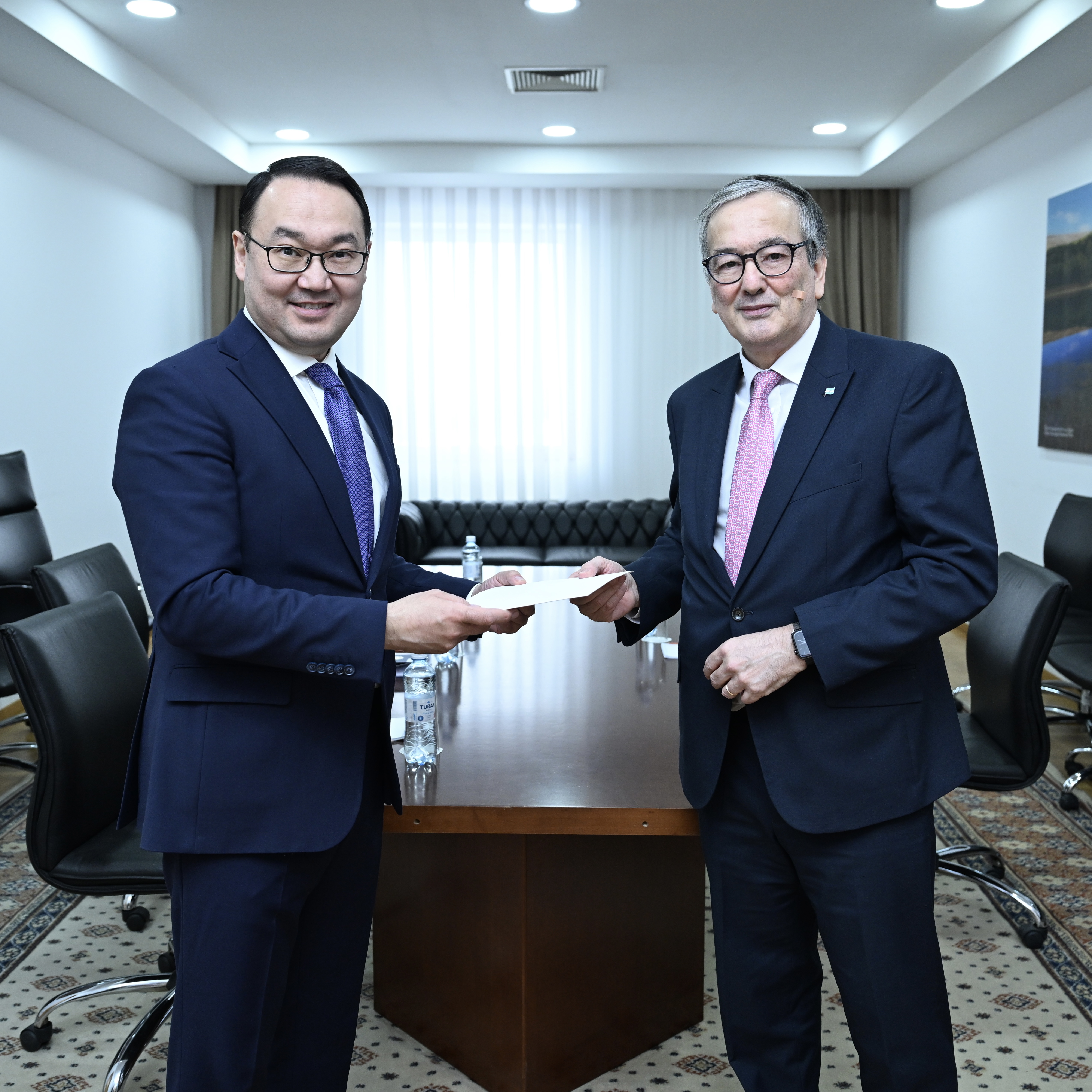 В МИД Казахстана приняли копии верительных грамот Посла Аргентины