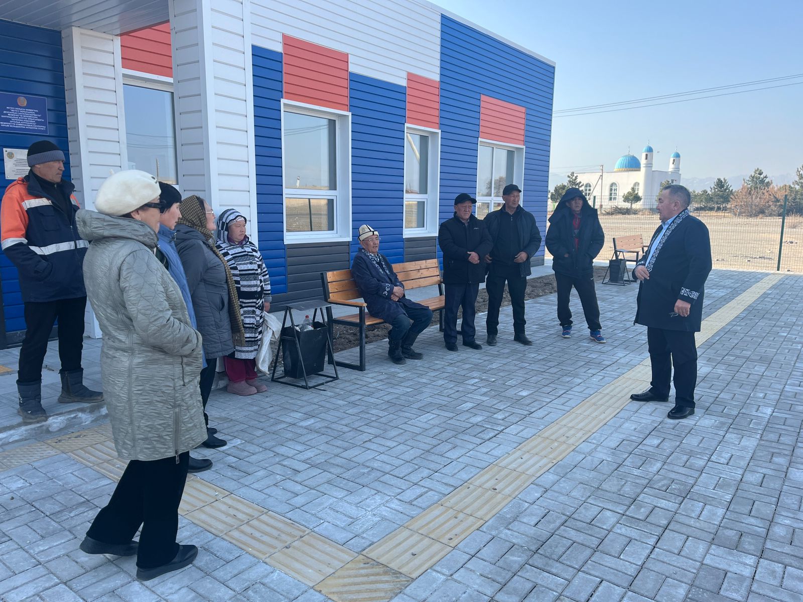 Округ тұрғындарымен округ әкімі Сәрсенов Мұхит Несіпбайұлының тұрақты кездесу жиыны өтті