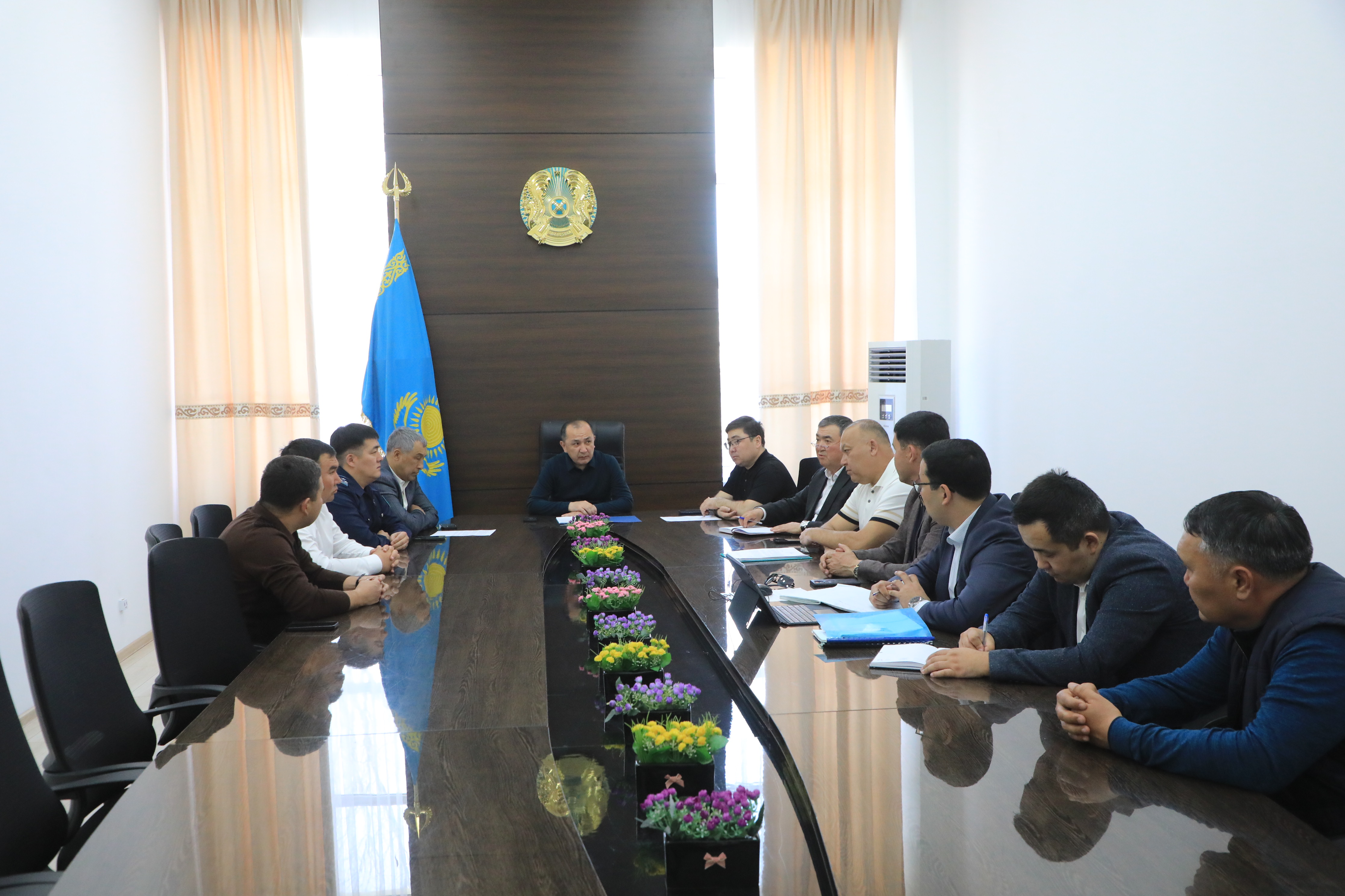 САРЫАГАШ: ОБСУЖДЕНЫ АКТУАЛЬНЫЕ ВОПРОСЫ, СВЯЗАННЫЕ С ЗЕМЕЛЬНЫМИ ОТНОШЕНИЯМИ