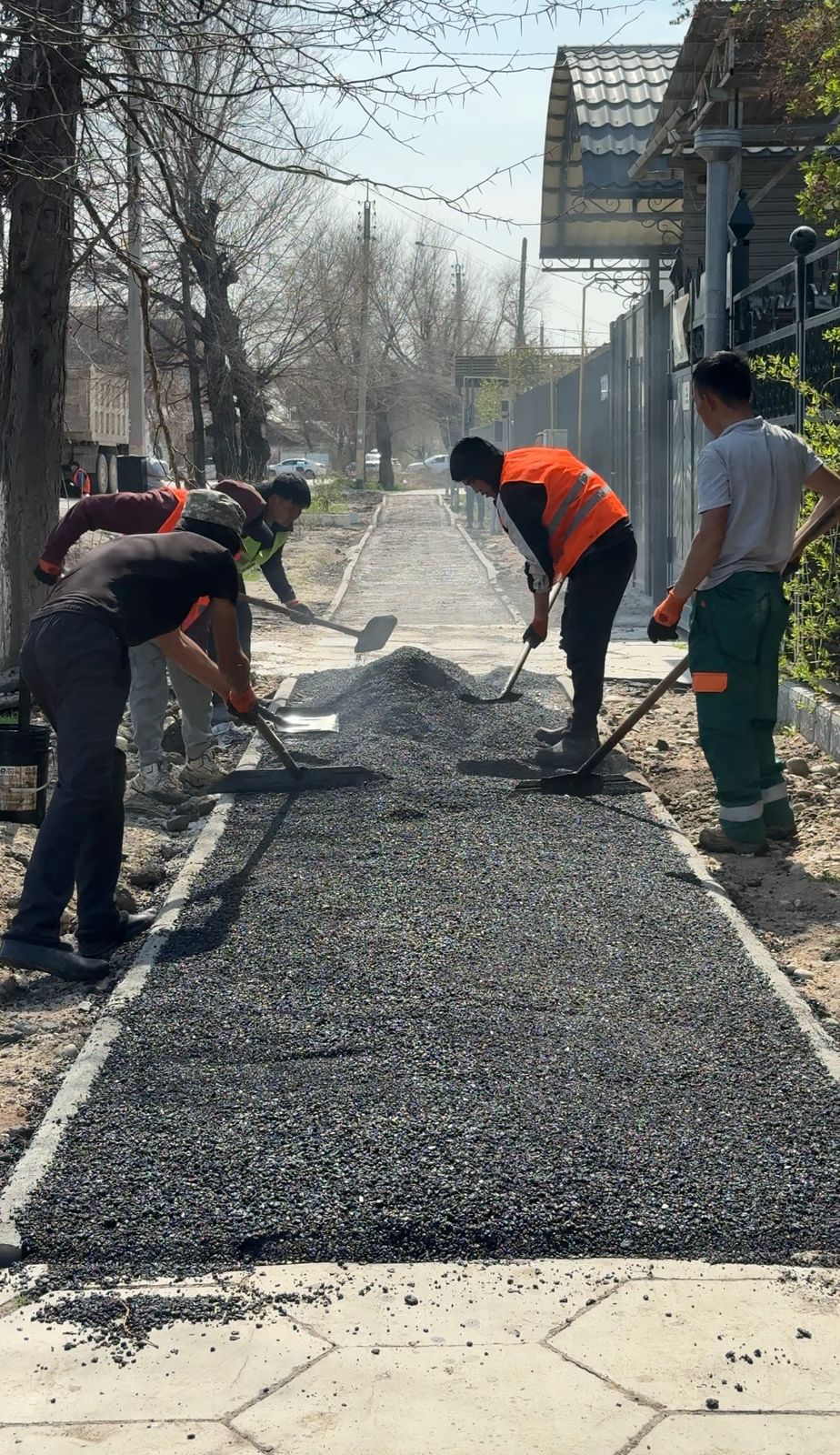 Қала аумағында жол жөндеу жұмыстары кезең-кезеңімен жүзеге асырылуда