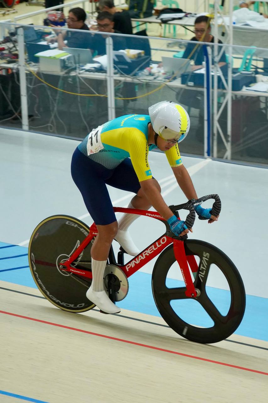 Әлішер Жұмақан велотректен Азия чемпионатында екінші жүлдесін жеңіп алды