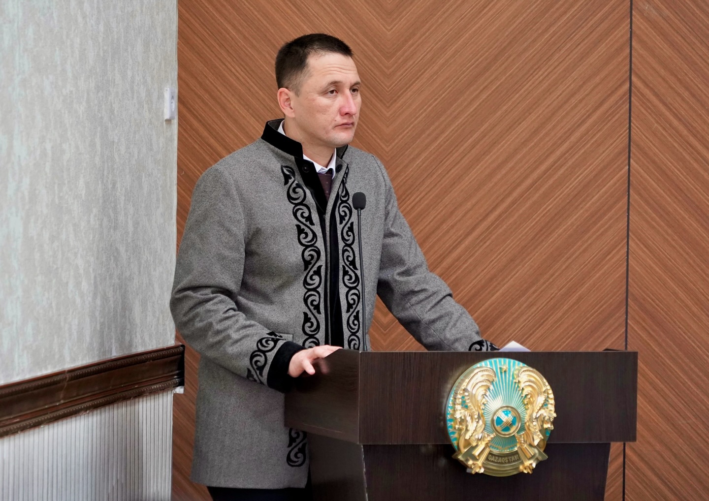 КЕНТАУ ҚАЛАСЫНЫҢ ӘКІМІ АППАРАТТЫҚ МӘЖІЛІС ӨТКІЗДІ