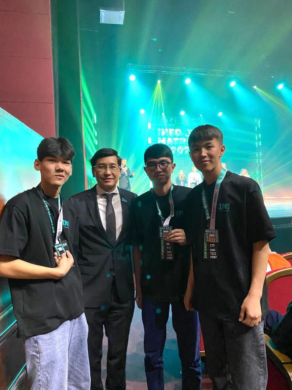 ТҮРКІСТАНДЫҚ ОҚУШЫЛАР ХАЛЫҚАРАЛЫҚ IT БАЙҚАУДА ЖҮЛДЕГЕР АТАНДЫ