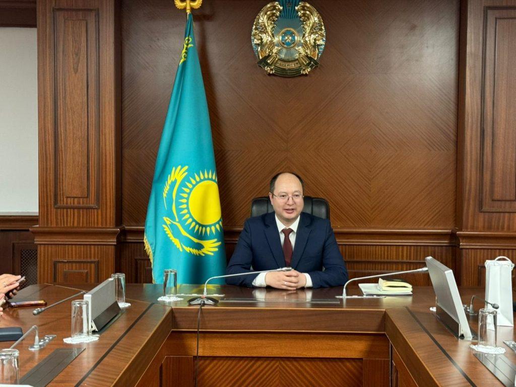 Атыраулық педагогтер министрлік марапатын иеленді