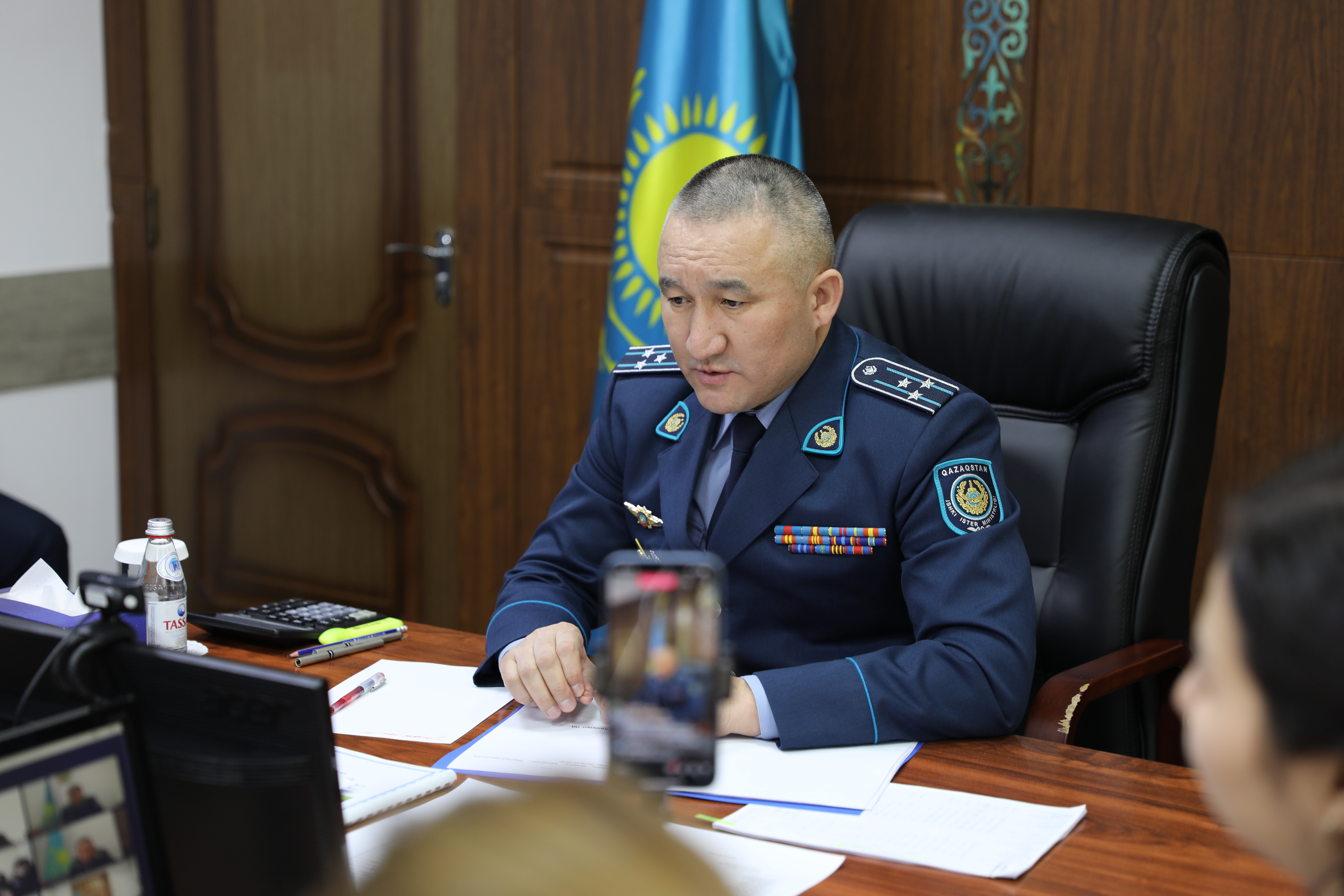 Отчетная встреча врио начальника Департамента полиции на транспорте перед населением